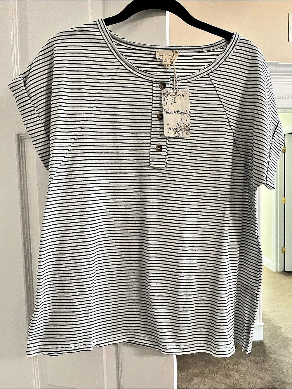 Hem & thread Striped Cotton Top in White & Black Size Medium NWT